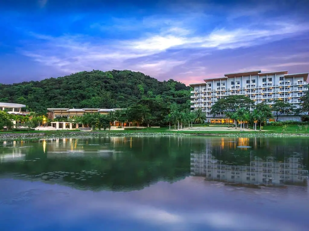 Freia at Pico de Loro photo 4
