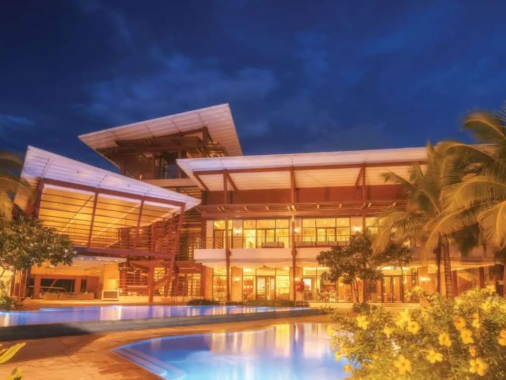 Freia at Pico de Loro photo 5