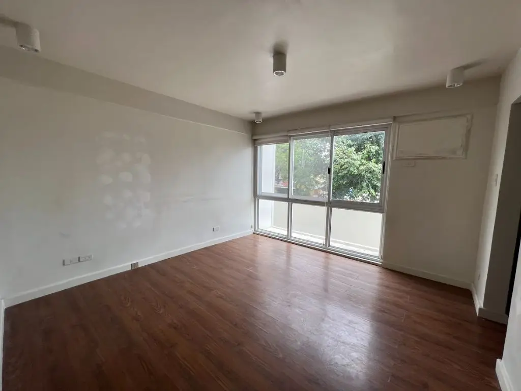 3 Bedroom For Rent in 68 Roces photo 6