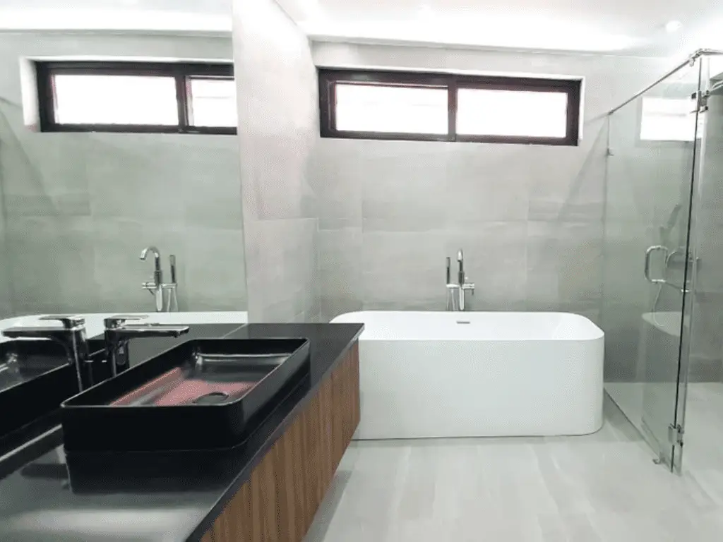 5 Bedroom For Sale in Ayala Heights Village photo 5