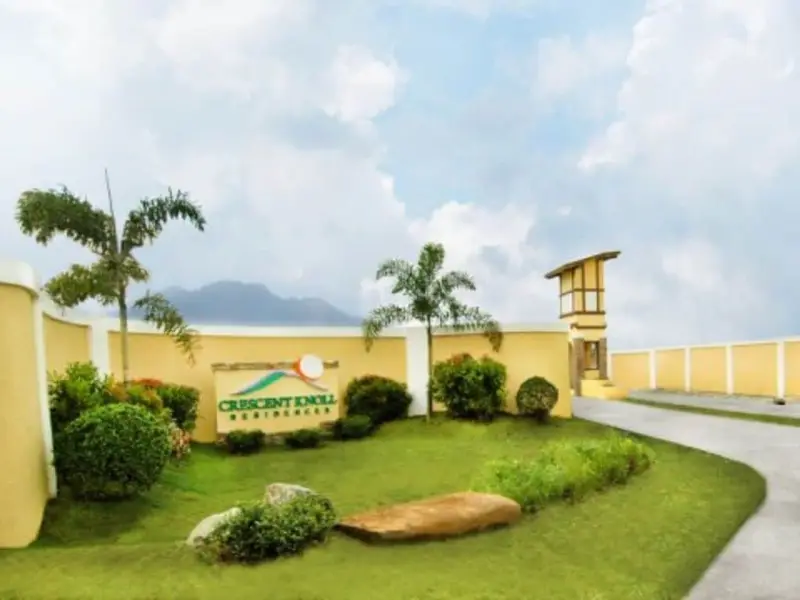 5 Bedroom For Sale In Crescent Knoll Residences
