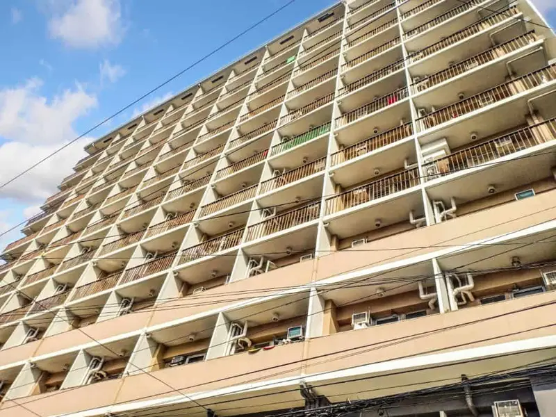 Studio For Sale In La Guardia Flats 1