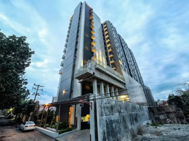 1 Bedroom For Sale In Lot 8 Condominium