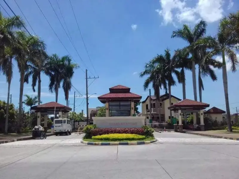 Lot For Sale In Grand Meadows