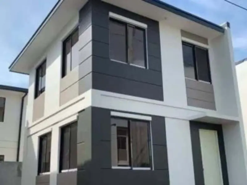 2 Bedroom For Sale in Lynville Diamond