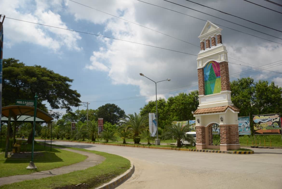 Davao Riverfront by Sta. Lucia Land Talomo, Davao City Lionunion