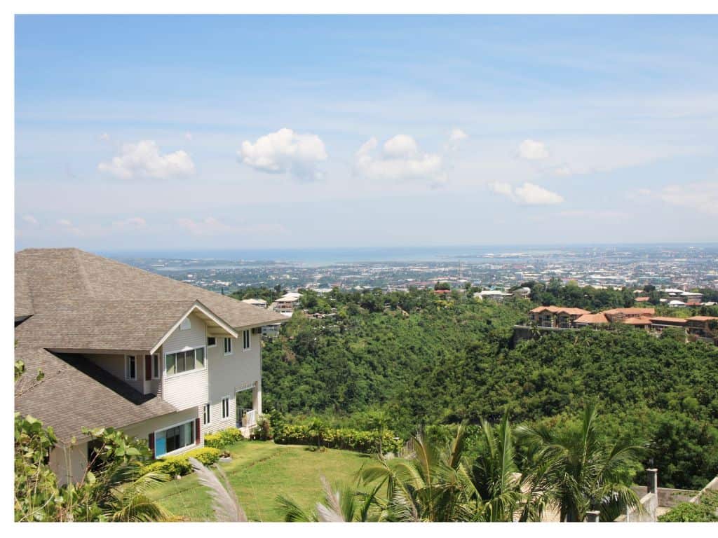 Maria Luisa Estate Park 4 Bedroom for sale Budlaan, Cebu City Lionunion