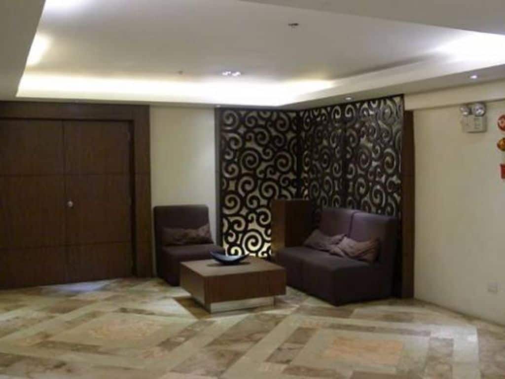 Makati Cinema Square Tower by Sunvar Development Corporation Legaspi