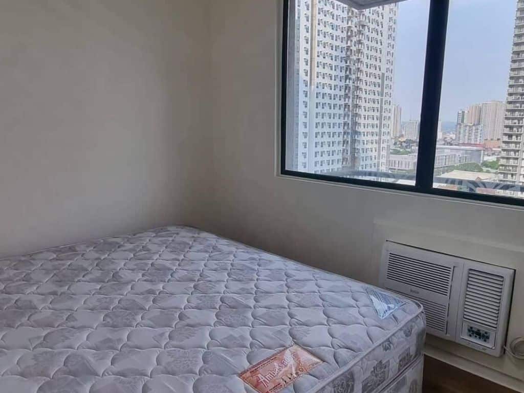 Paragon Plaza by FilEstate Properties Inc. Pioneer Center