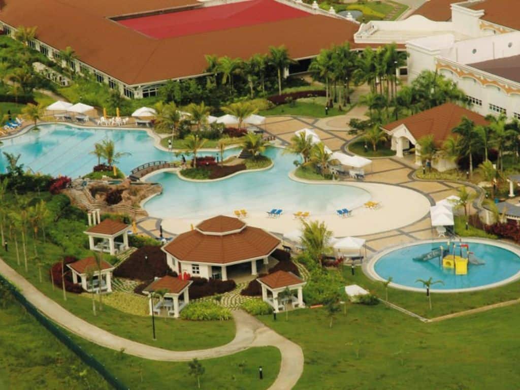 Eagle Ridge Golf and Country Club by Sta. Lucia Land - Javalera ...